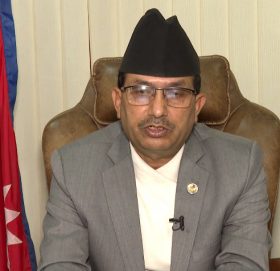 खानपानमा विशेष ध्यान दिए क्यान्सरबाट बच्न सकिन्छ : स्वास्थ्यमन्त्री ढकाल