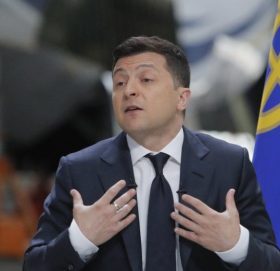 युक्रेनी राष्ट्रपतिद्वारा देश छाड्न अस्वीकार