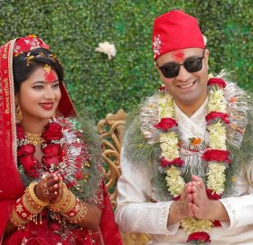 अभिनेत्री अधिकारी बिहीबार विवाह बन्धनमा बाँधिइन्