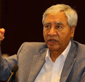 अर्थ मन्त्रालयको जिम्मेवारी प्रधानमन्त्रीले नै सम्हाल्ने