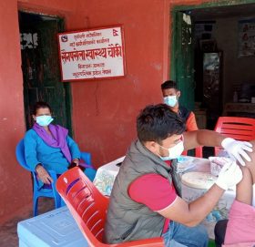 बस्ती बाहिरको स्वास्थ्य चौकी : १० जना स्वास्थ्यकर्मी, महिनामा १५ दिन शून्य बिरामी