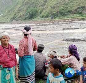 छान्नाका बाढीपीडित : राहतको पखाईमै बित्यो वर्ष दिन