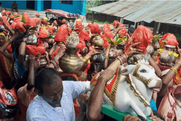 महादेवा गाउँपालिकास्थित अङ्कुरी महादेव मन्दिर परिसरमा बसहा स्थापना