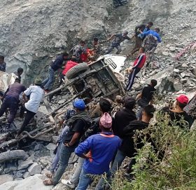 बझाङमा जिप दुर्घटना,दुर्घटनामा६जनाको ज्यान गयाे