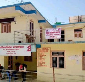 छविसपाथिभेरामा रस्साकस्सी !