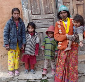 गरिबमाथि नै प्रकृतिको बज्रपात