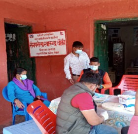 स्वास्थ्य चौकीको उपचारप्रति बिरामीको छैन आशा