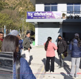 स्वास्थ्य क्षेत्रमा चरम खेलाँची