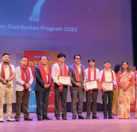 ‘लाइफ कम्प्युटर वेबसाइट कम्पिटिसन सिजन ७’ मा प्रसुन भट्ट विजेता