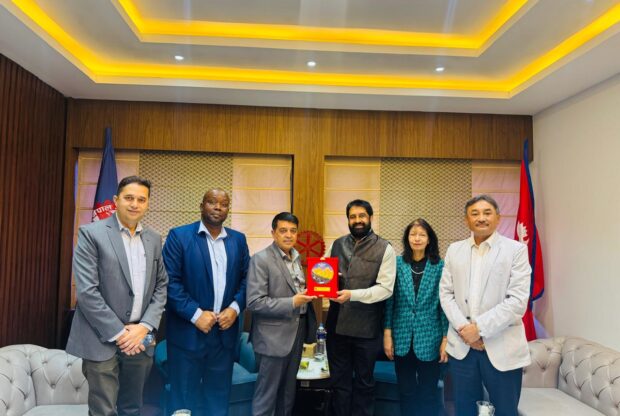 महासंघ अध्यक्ष ढकाल र दक्षिण अफ्रिकी राजदूतबीच भेटवार्ता